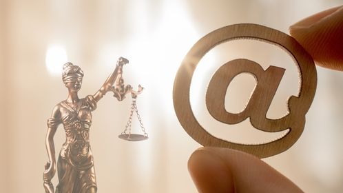 E-Mail-Signatur: rechtssicher und DSGVO-konform